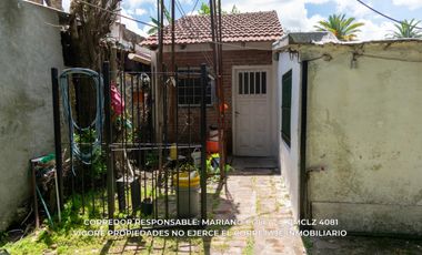 Casa en venta c/ cochera en Ministro Rivadavia