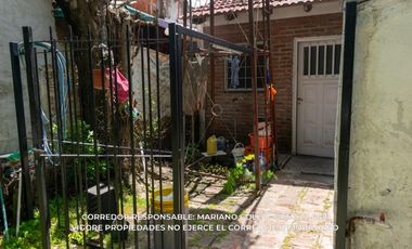 Casa en venta c/ cochera en Ministro Rivadavia