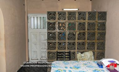 Casa en venta c/ cochera en Ministro Rivadavia