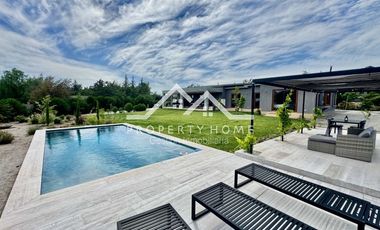 PRECIOSA CASA EN ARRIENDO EN CONDOMINIO CHICUREO