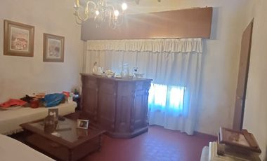 Casa en venta en Ezpeleta Oeste