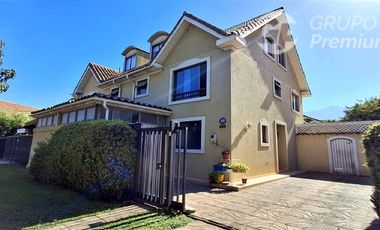 Casa en Venta en Santa Lidia 8844, La Florida