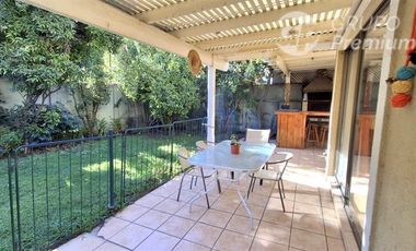 Casa en Venta en Santa Lidia 8844, La Florida