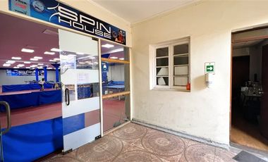 Galpón en Arriendo en Los Industriales / Exequiel Fernández