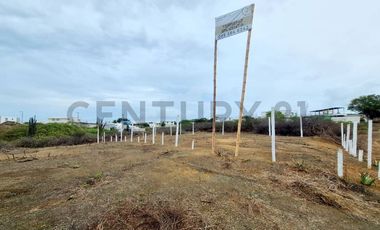 Venta de Terreno Esquinero en Punta Blanca (Ruta del Spondylus) J.Zav