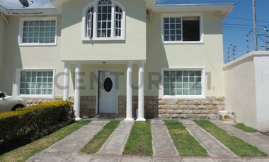 Se Vende Hermosa casa Esquinera sector Ilalo