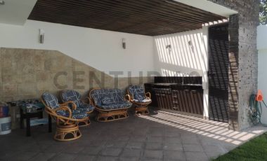 Se Vende Hermosa casa Esquinera sector Ilalo