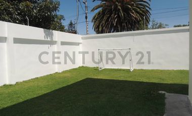 Se Vende Hermosa casa Esquinera sector Ilalo