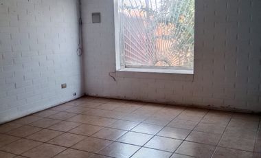 CASA GRANDE EN CONDOMINIO BELLOTO NORTE