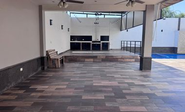 QUINTA EQUIPADA EN VENTA EN COL. 7 NOV. EN GOMEZ PALACIO DGO.