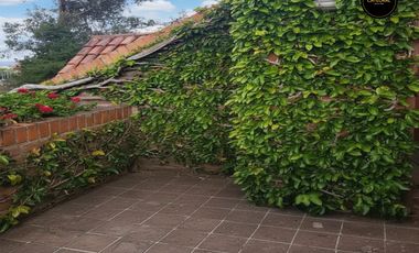 Casa de arriendo en Universidad del Azuay  – código:22163