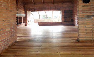 Casa de arriendo en Universidad del Azuay  – código:22163