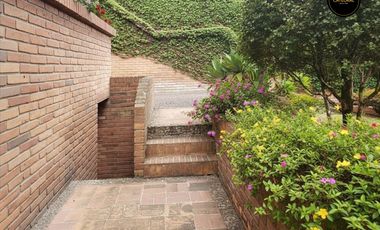 Casa de arriendo en Universidad del Azuay  – código:22163