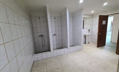 GALPÓN TECHADO 267 M2 PORTUGAL CON AV MATTA