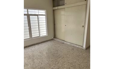 CASA EN RENTA EN COL PABLO A DE LA GARZA