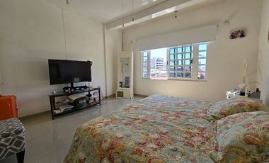 COMODA , FUNCIONAL Y MODERNA CASA, BIEN UBICADA DENTRO DEL FRACCIONAMIENTO COSTA AZUL.