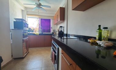 COMODA , FUNCIONAL Y MODERNA CASA, BIEN UBICADA DENTRO DEL FRACCIONAMIENTO COSTA AZUL.