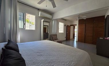 COMODA , FUNCIONAL Y MODERNA CASA, BIEN UBICADA DENTRO DEL FRACCIONAMIENTO COSTA AZUL.