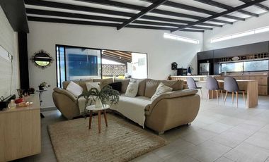 Impresionante casa campestre en venta en Marinilla