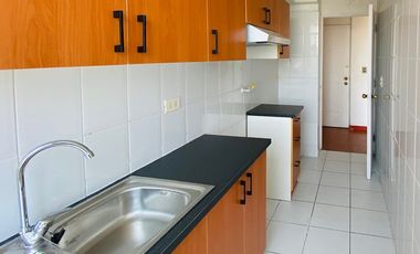 A la salida Metro Ciudad del Niño!