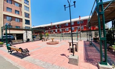 A la salida Metro Ciudad del Niño!