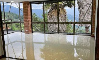 ARRIENDO de CASA CAMPESTRE en ENVIGADO