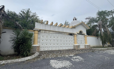 Quinta en Venta en Santiago, Nuevo León, Villa de los Reyes