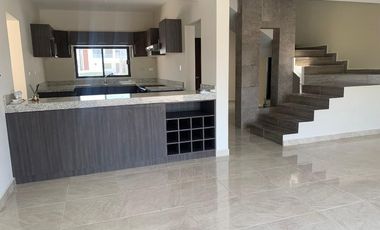 CASA EN VENTA EN ALTOZANO, GOMEZ PALACIO, DURANGO