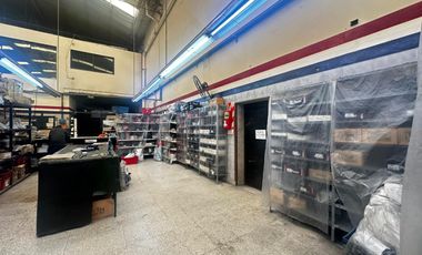 VENTA GALPÓN INDUSTRIAL OFICINAS DEPÓSITO LANÚS LANÚS OESTE