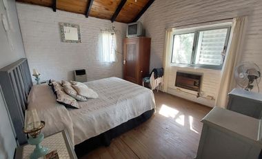 Venta casa de 2 dormitorio con pileta en Ricardone