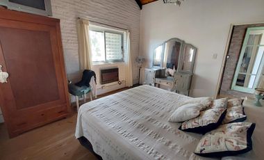 Venta casa de 2 dormitorio con pileta en Ricardone