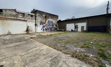 Galpon con oficina merlo centro