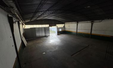 Galpon con oficina merlo centro