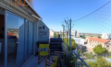 Venta Departamento 3 habitaciones + dos cocheras y bauleras sarmiento al 200