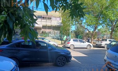 Venta Departamento 3 habitaciones + dos cocheras y bauleras sarmiento al 200