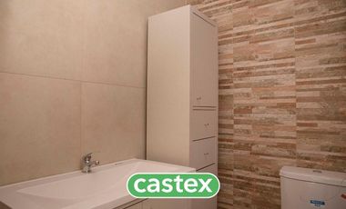 Departamento de 2 dormitorios con cochera  en venta en Saravi Village