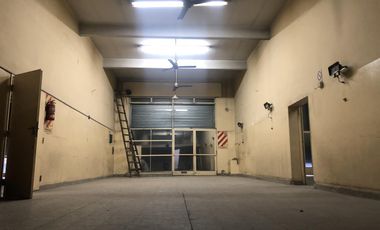VENTA - edificio con depósito 1890 m2 - CABA