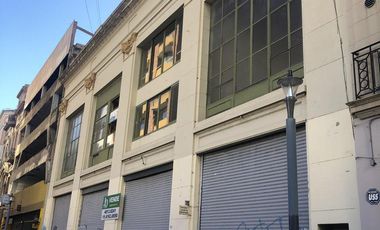 VENTA - edificio con depósito 1890 m2 - CABA