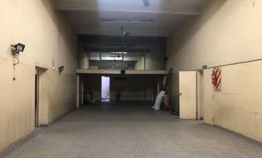 VENTA - edificio con depósito 1890 m2 - CABA