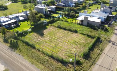 VENTA | Lote doble en esquina - Acequias del Aire, Roldan