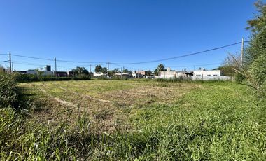 VENTA | Lote doble en esquina - Acequias del Aire, Roldan