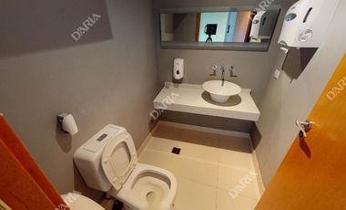 Venta de oficina piso alto y muy buena vista al Rio, Vicente López