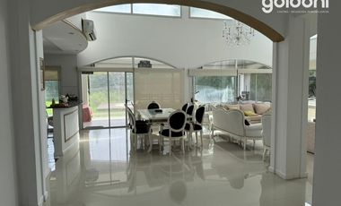 Casa en Fincas de Iraola II