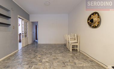 Hermoso chalet con amplio quincho y deck