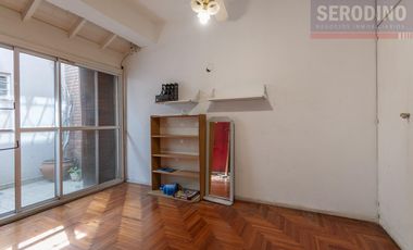 Hermoso chalet con amplio quincho y deck