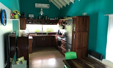 CASA EN VENTA - 6AMB C/ PILETA - COUNTRY CLUB VENADO 2