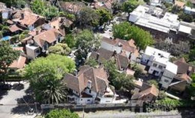 Venta Casa en Olivos Vías/Río – Lote unificado