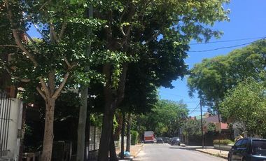 Venta Casa en Olivos Vías/Río – Lote unificado