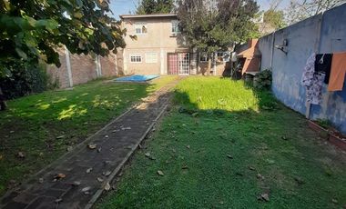 CASA PARA DOS FAMILIAS