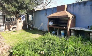 CASA PARA DOS FAMILIAS